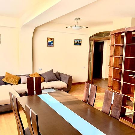Apartment Amiryan Γιερεβάν Εξωτερικό φωτογραφία